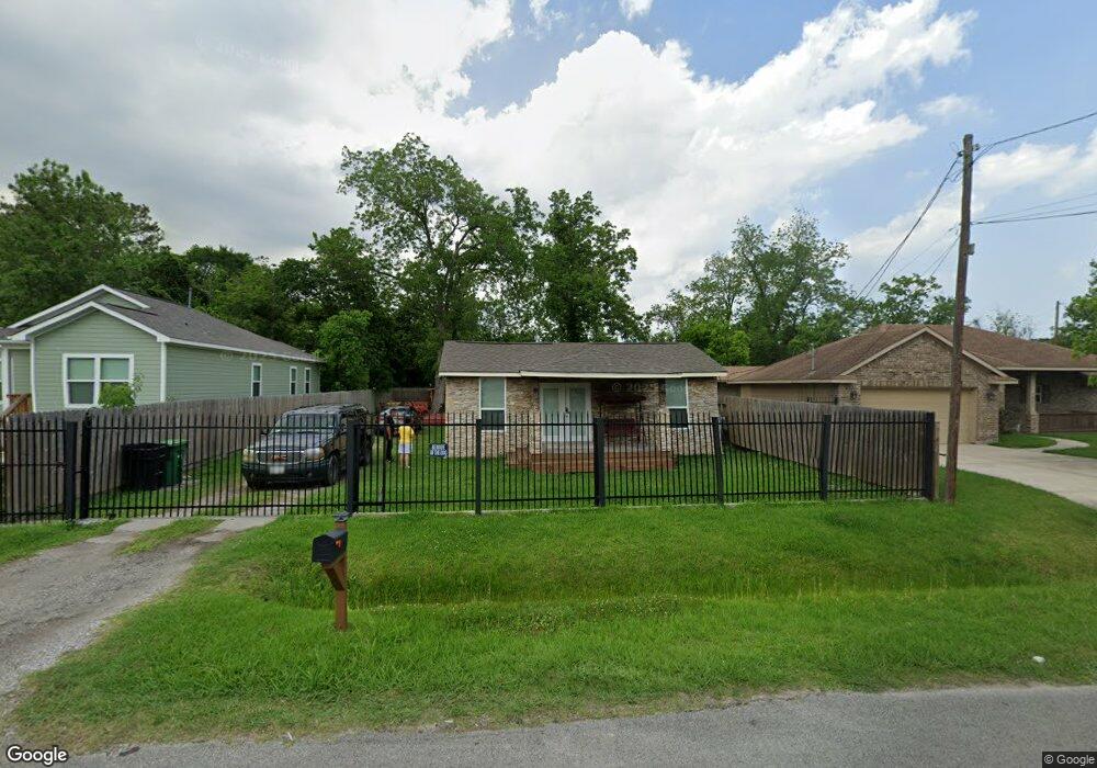 7517 Bywood St, Houston, TX 77028 - photo 1