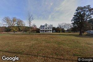 48 Mulberry Rd, Farnham, VA 22460