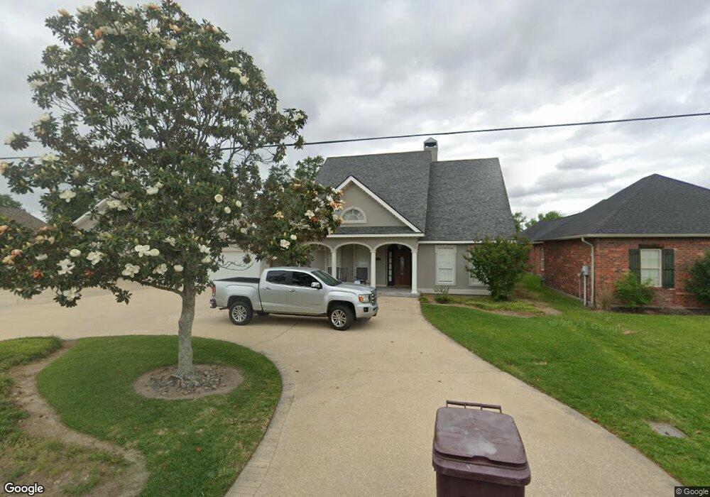 4024 Woodcrest Ln, Lake Charles, LA 70605 - photo 1