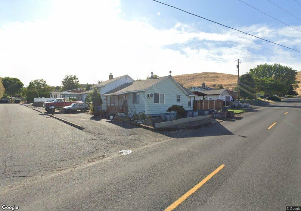 2400 E 14th Place, the Dalles, OR 97058 - photo 1