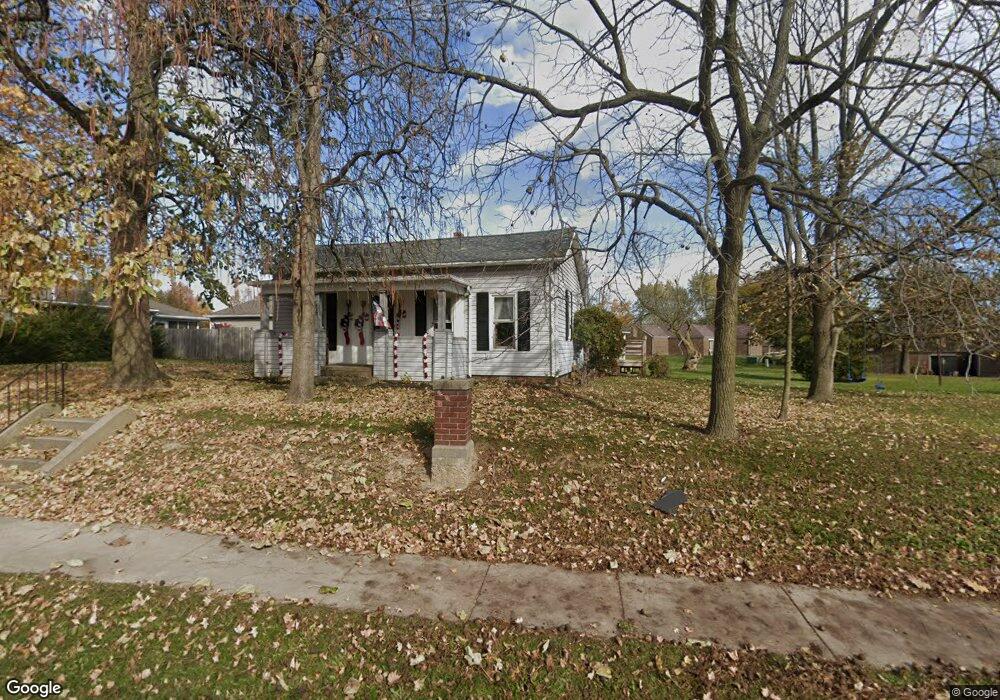 428 Defiance St, Wapakoneta, OH 45895 - photo 1
