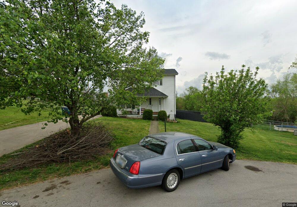 1025 Pinewood Ct, Lawrenceburg, KY 40342 - photo 1