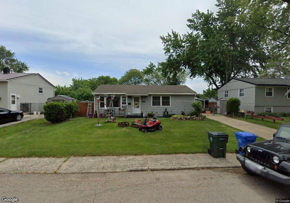 119 Pueblo Rd, Carpentersville, IL 60110 - photo 1