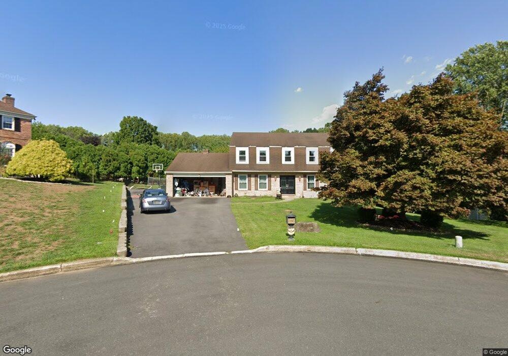 42 Langstoon Ln, Media, PA 19063 - photo 1