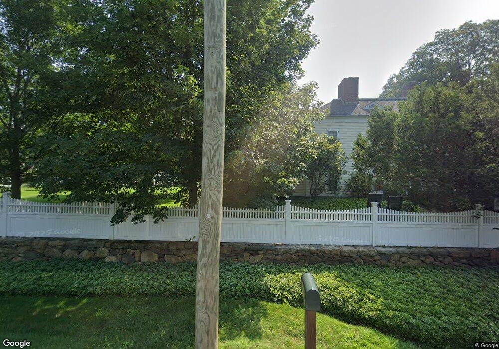 445 Round Hill Rd, Greenwich, CT 06831 - photo 1