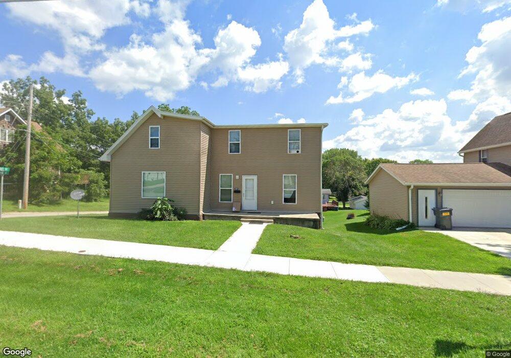 301 S Pine St, West Union, IA 52175 - photo 1