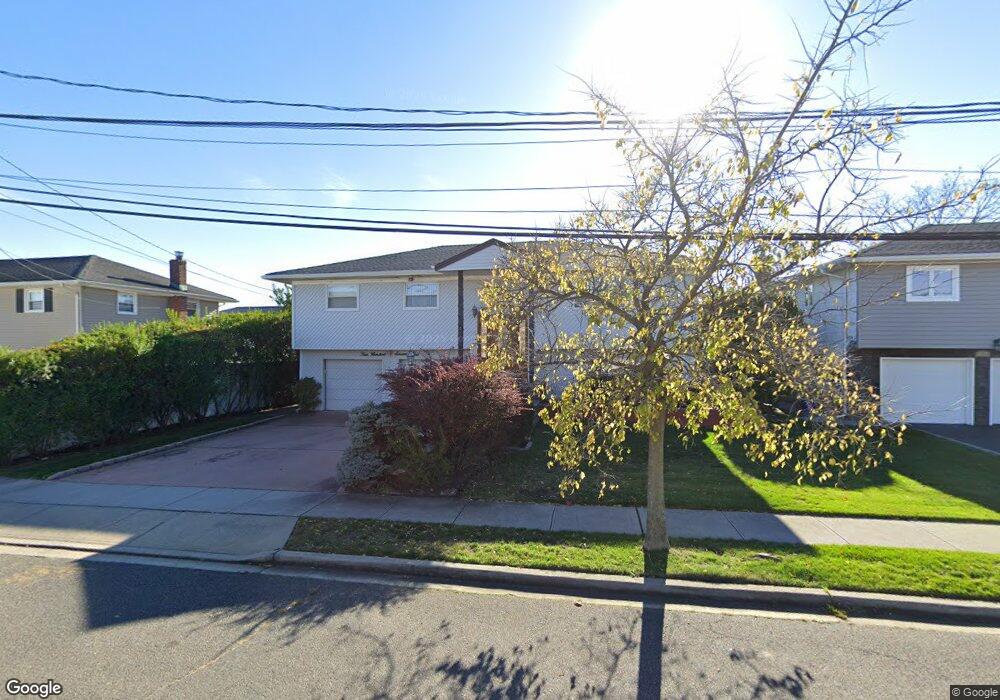 471 Pierce St, Oceanside, NY 11572 - photo 1