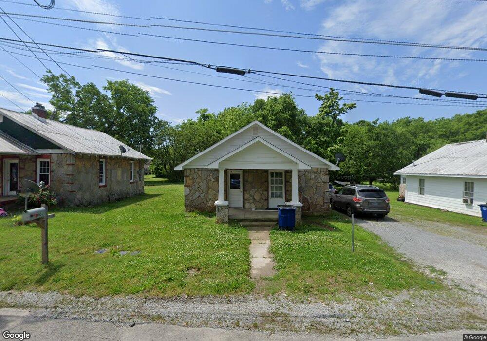 524 Sandusky St, Shelbyville, TN 37160 - photo 1