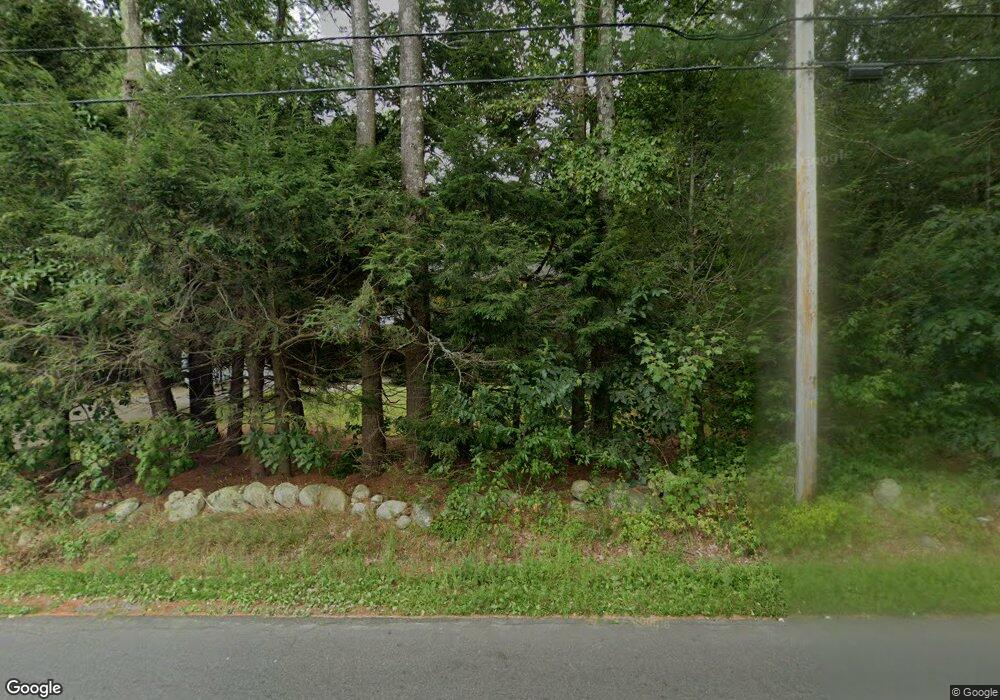 77 Amesbury Rd, Newton, NH 03858 - photo 1