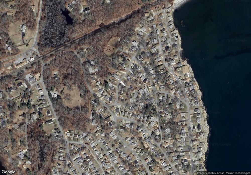 9 Walnut Rd, Old Lyme, CT 06371 - photo 1