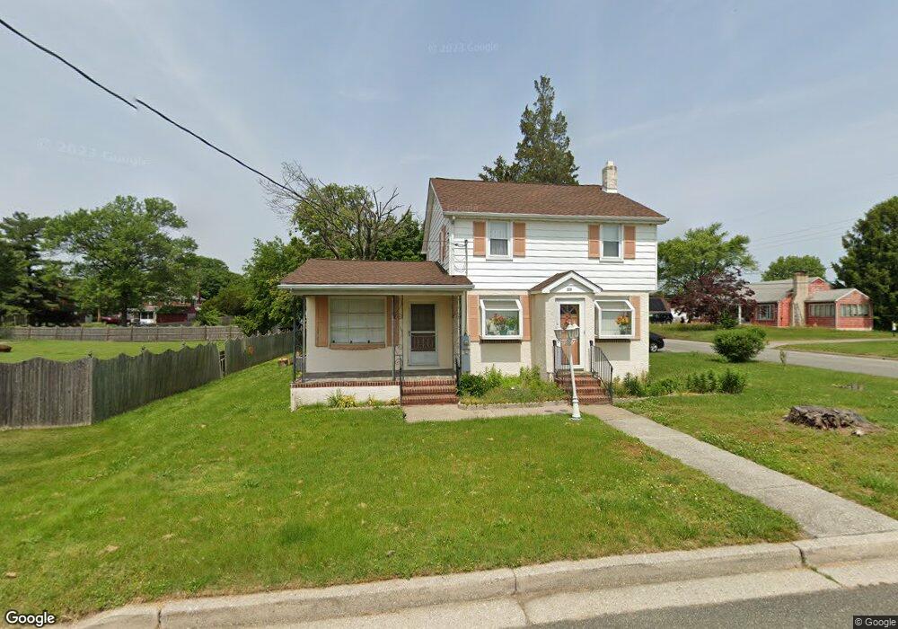 328 Pine St, Penns Grove, NJ 08069 - photo 1
