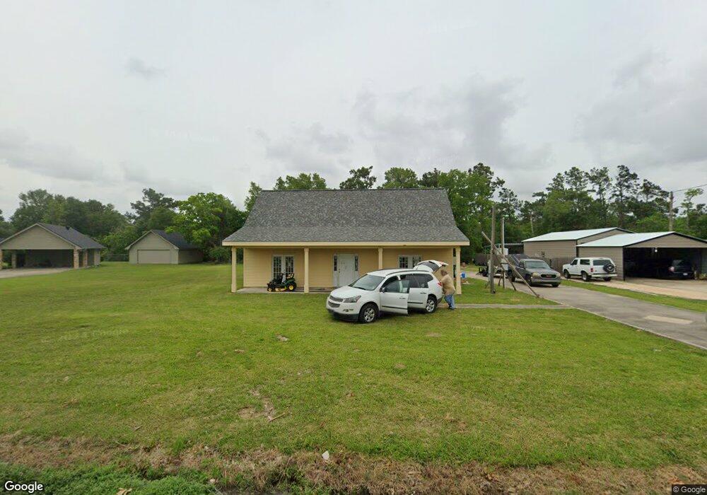 402 N Lake Ct, Lake Charles, LA 70605 - photo 1