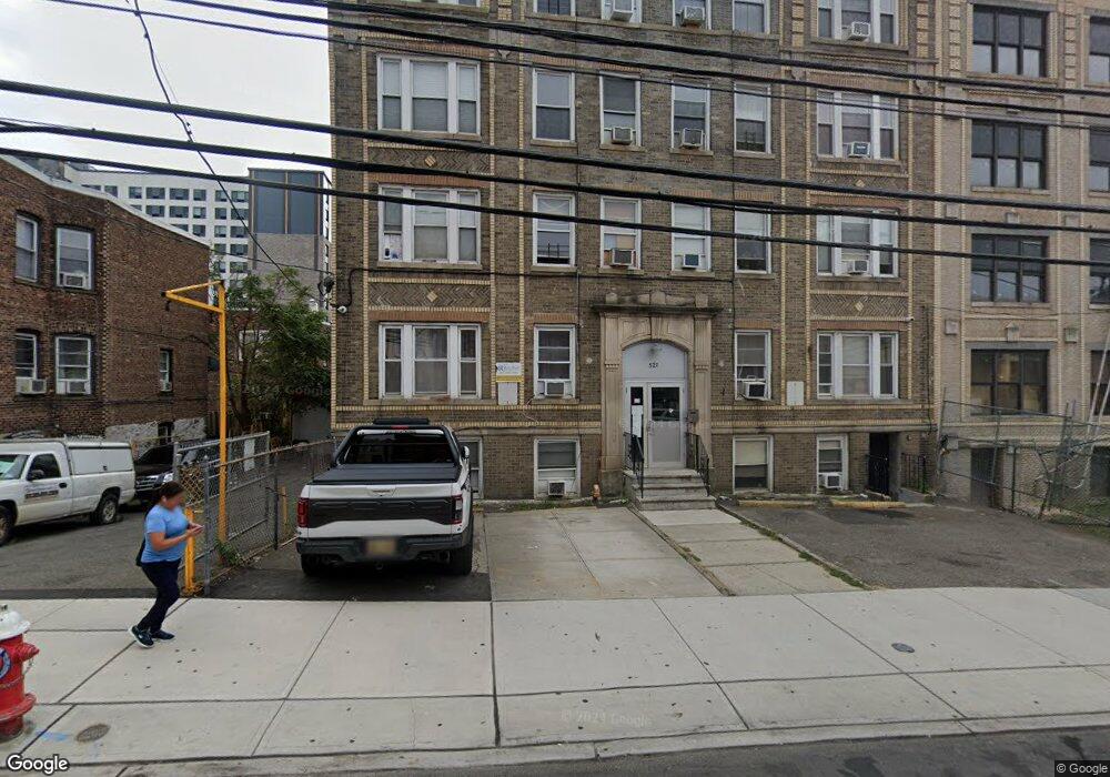 521 51st St unit 18, West New York, NJ 07093 - photo 1