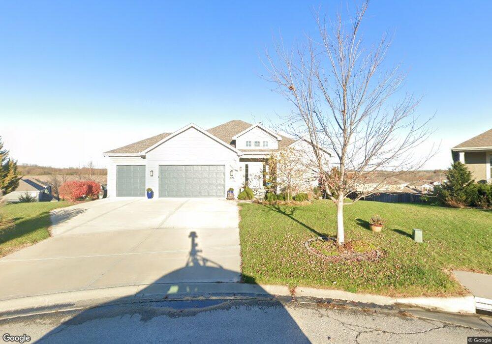 1275 Summit Ct, Lansing, KS 66043 - photo 1