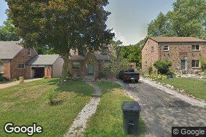2214 Avondale St, Sylvan Lake, MI 48320
