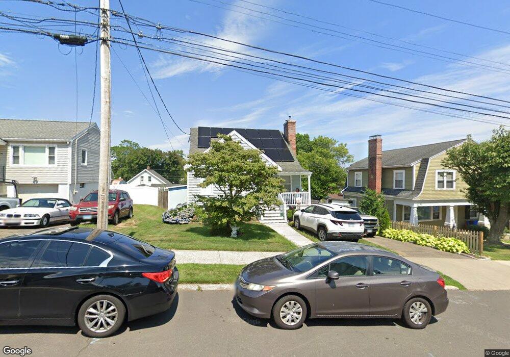 124 Stratfield Place, Bridgeport, CT 06606 - photo 1