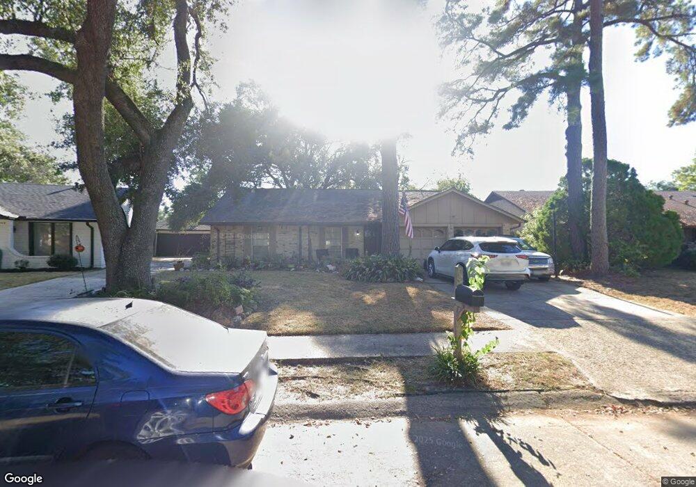 7267 Stonegate Dr, Houston, TX 77040 - photo 1