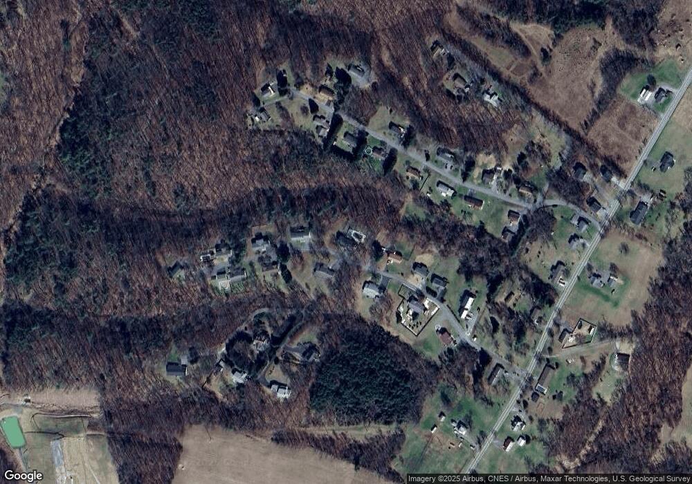 182 Woodside Ln, Berkeley Springs, WV 25411 - photo 1