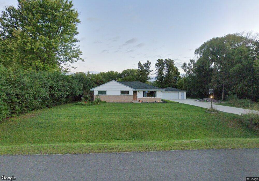 N79W15742 Charles Ct, Menomonee Falls, WI 53051 - photo 1