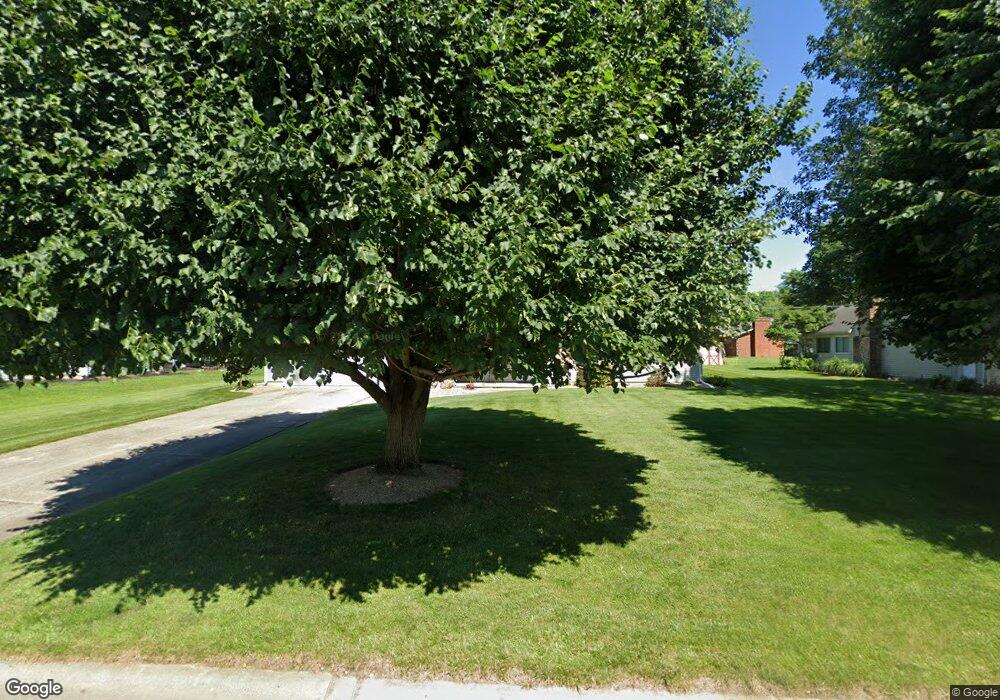 1122 Southland Dr, Bucyrus, OH 44820 - photo 1