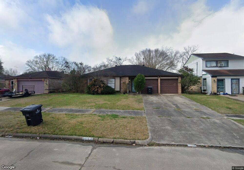 2703 Dove Tree Dr, Alvin, TX 77511 - photo 1