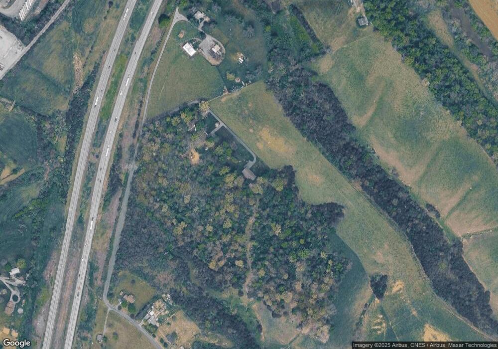 219 Parkins Ln, Verona, VA 24482 - photo 1