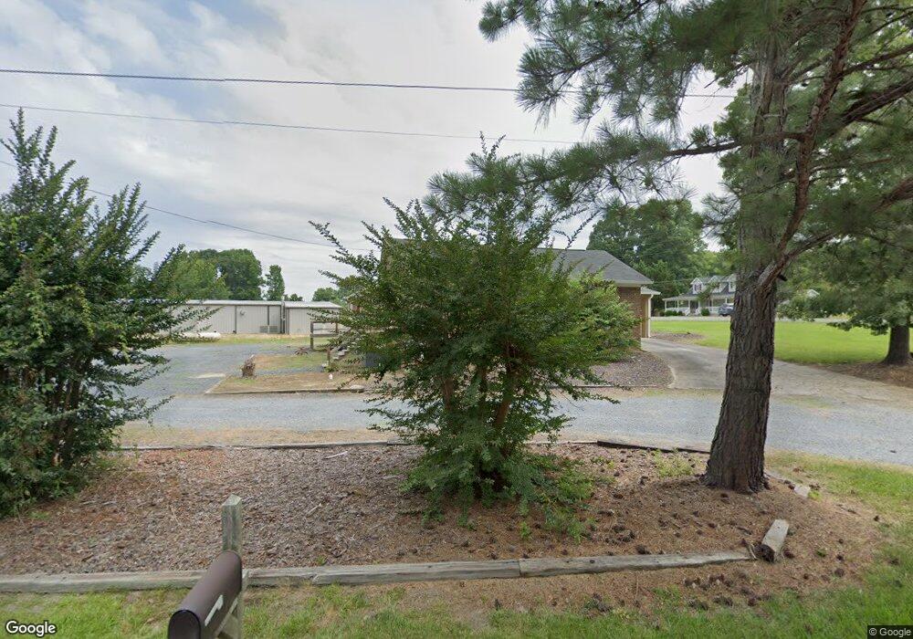 108 W Edgewood Cir, Asheboro, NC 27205 - photo 1