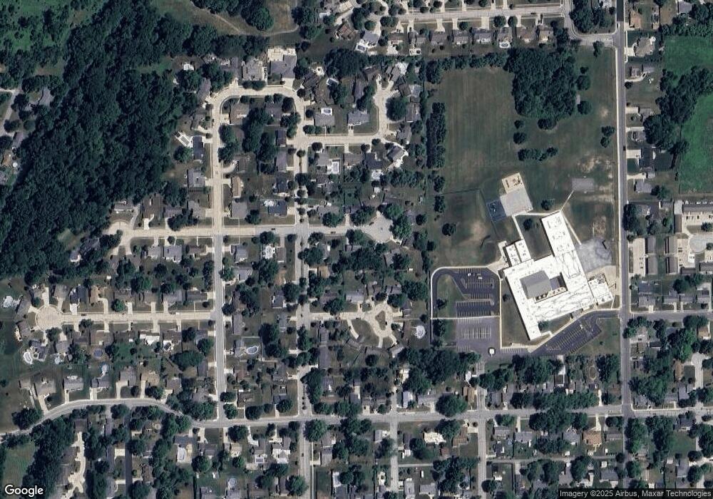 811 Hawthorne Ct, Auburn, IN 46706 - photo 1