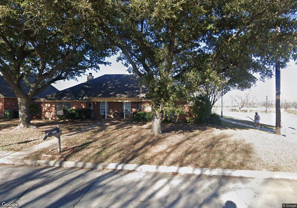 7837 Cardinal Ct, North Richland Hills, TX 76180 - photo 1