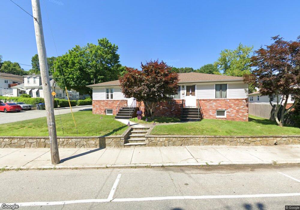 286 Killingly St, Providence, RI 02909 - photo 1