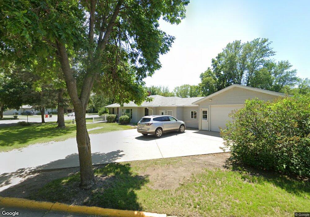 805 Westwood Dr, Alexandria, MN 56308 - photo 1