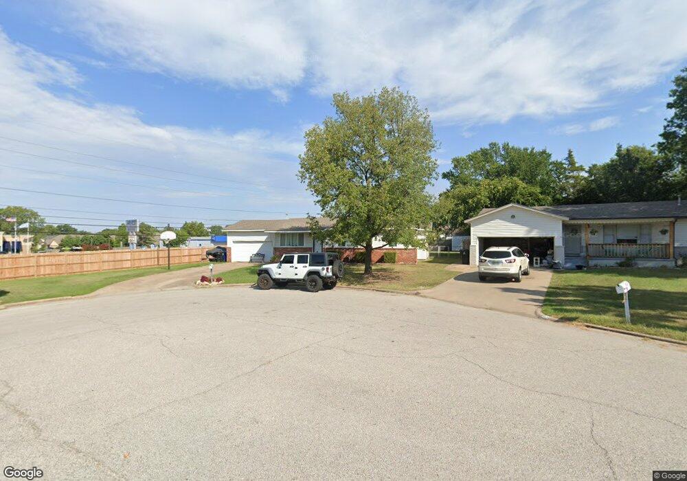 524 W Urbana St, Broken Arrow, OK 74012 - photo 1
