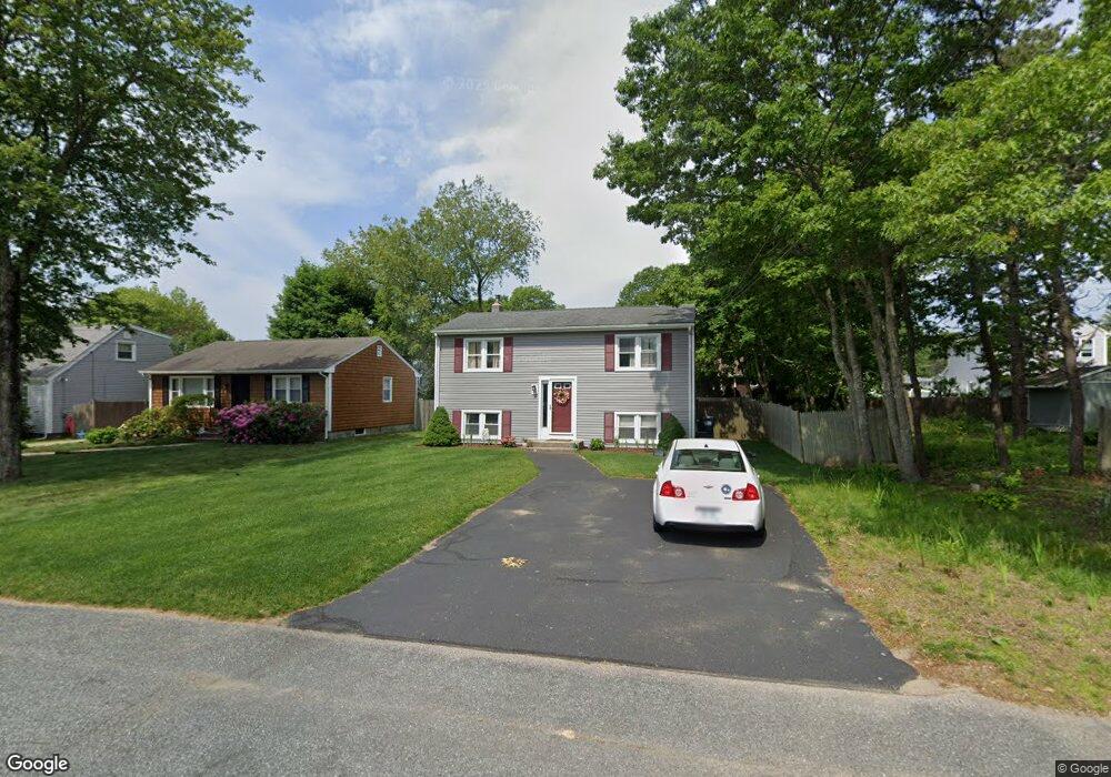 106 Hemlock Rd, Wakefield, RI 02879 - photo 1