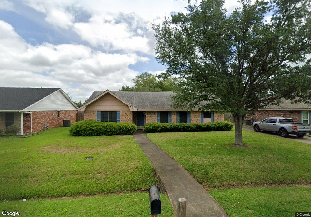4525 E Meadow Ln, Lake Charles, LA 70605 - photo 1