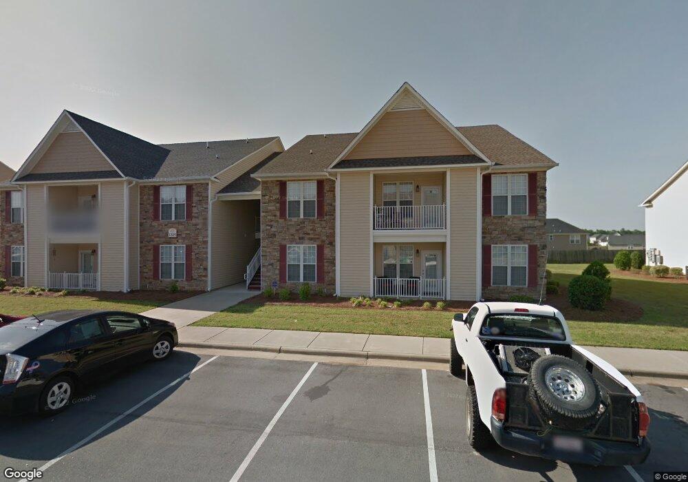 1325 Kershaw Loop unit 233, Fayetteville, NC 28314 - photo 1