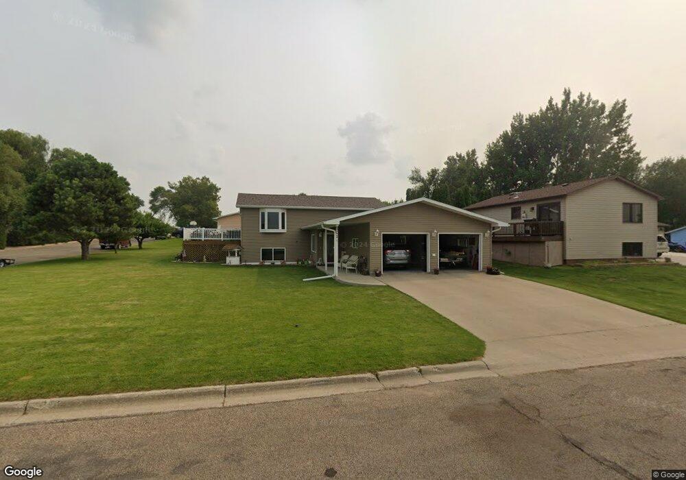 901 13th St SW, Jamestown, ND 58401 - photo 1