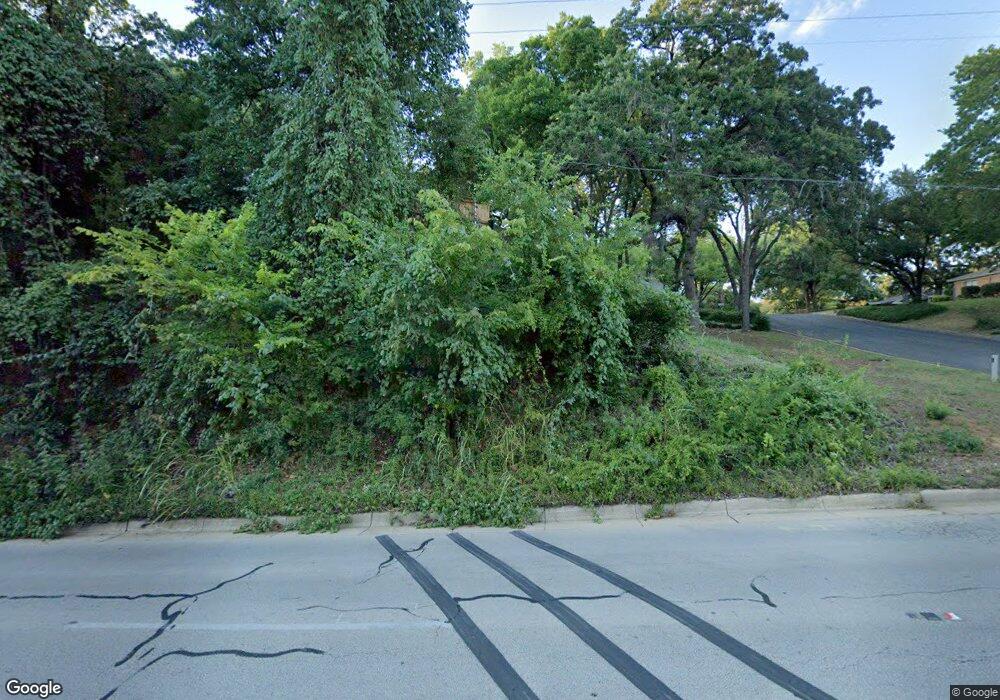 805 Cardinal Cir, Bedford, TX 76022 - photo 1