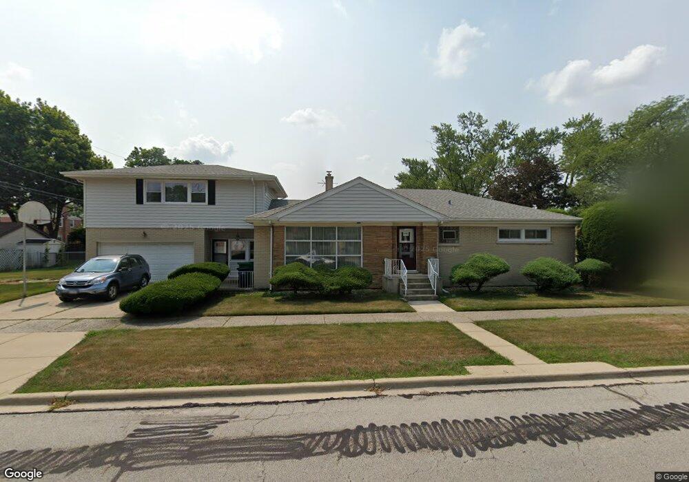 2101 Suffolk Ave, Westchester, IL 60154 - photo 1