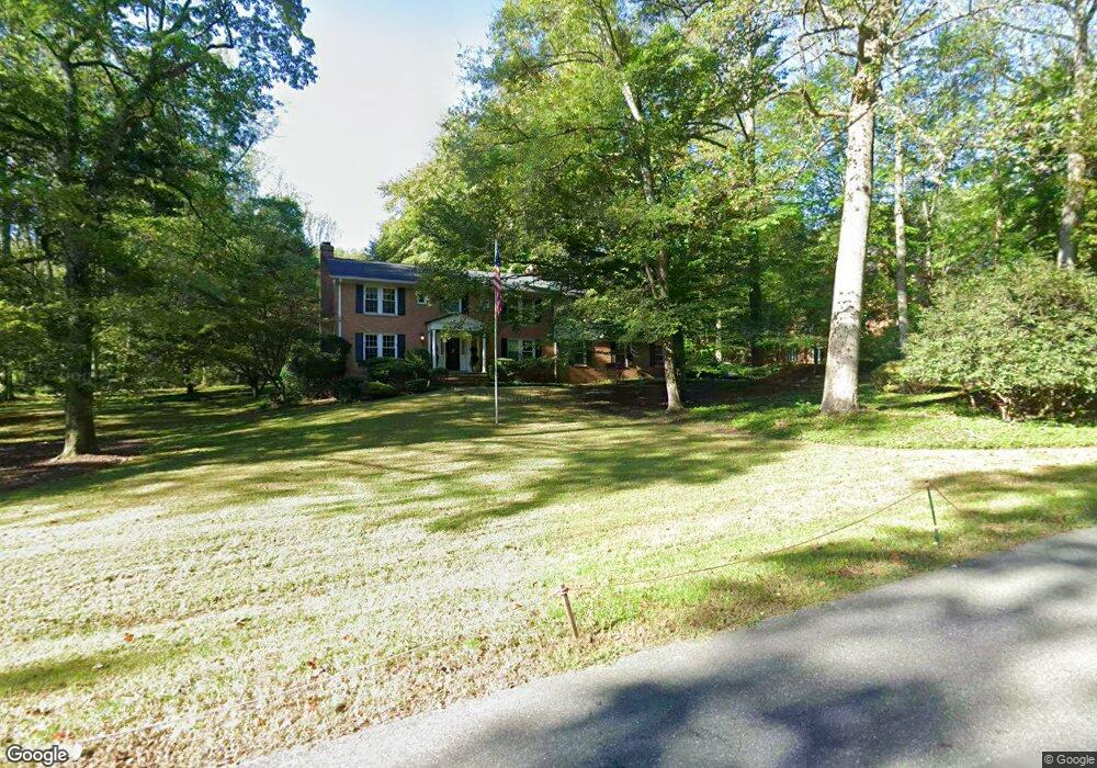 8528 Horseshoe Ln, Potomac, MD 20854 - photo 1