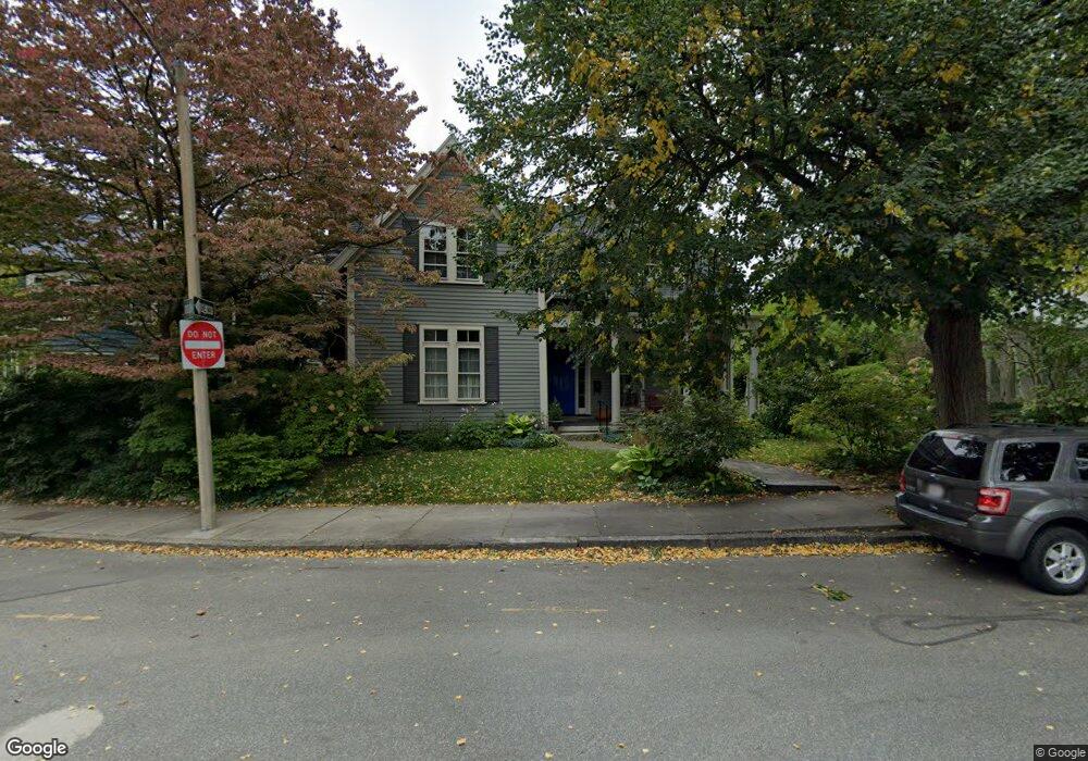 9 Toxteth St, Brookline, MA 02445 - photo 1