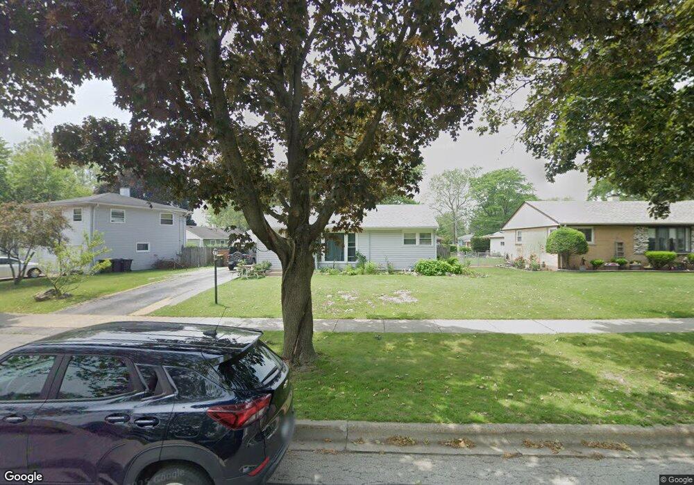 3709 Meadow Dr, Rolling Meadows, IL 60008 - photo 1