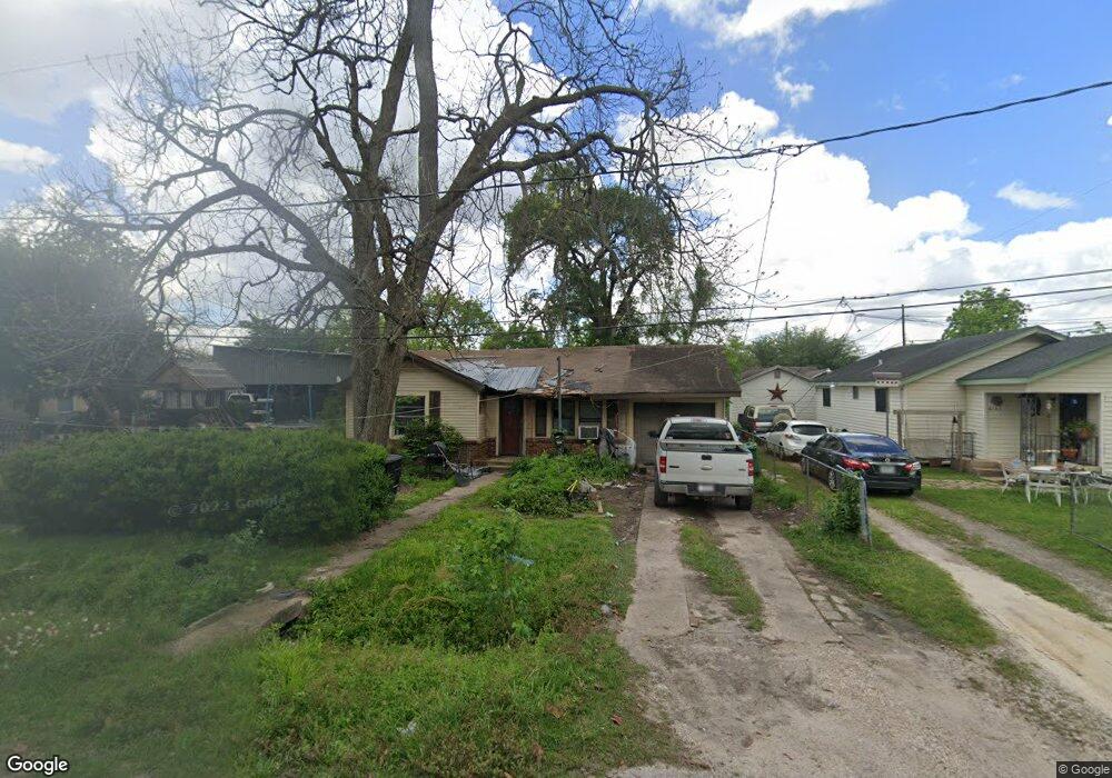 8119 Nellie St, Houston, TX 77022 - photo 1