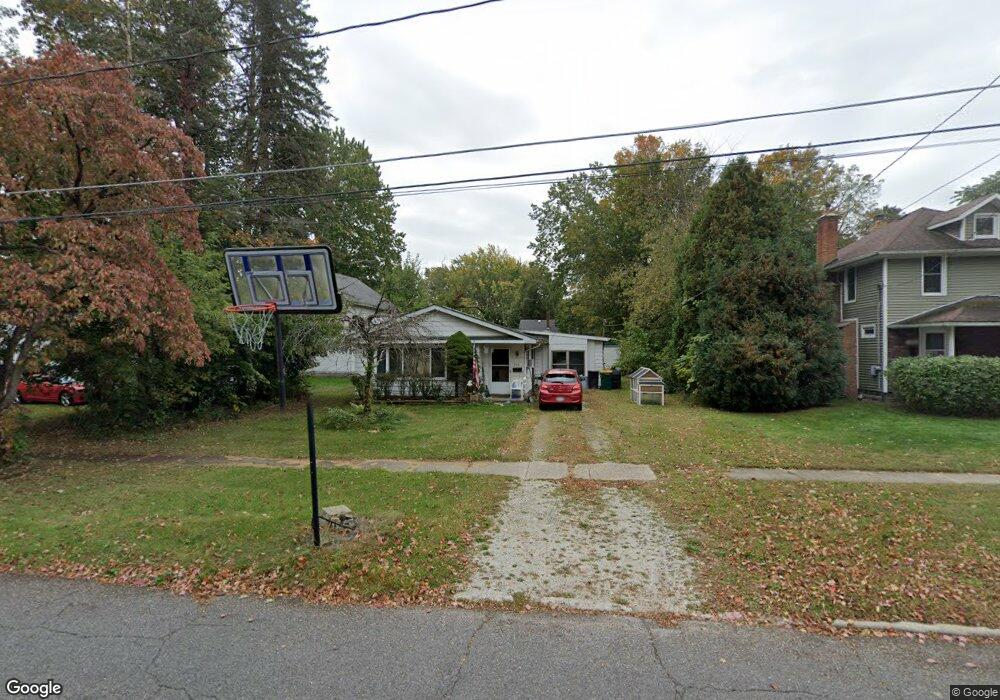 416 Vine St, Geneva, OH 44041 - photo 1