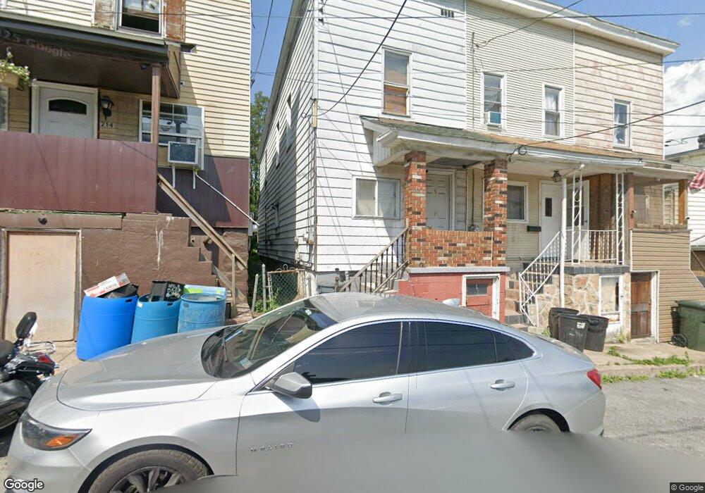 210 Bowe St, Tamaqua, PA 18252 - photo 1