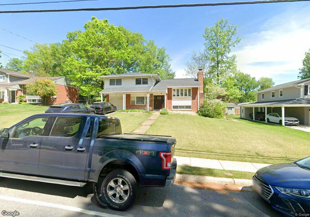 8903 Vernon View Dr, Alexandria, VA 22308 - photo 1