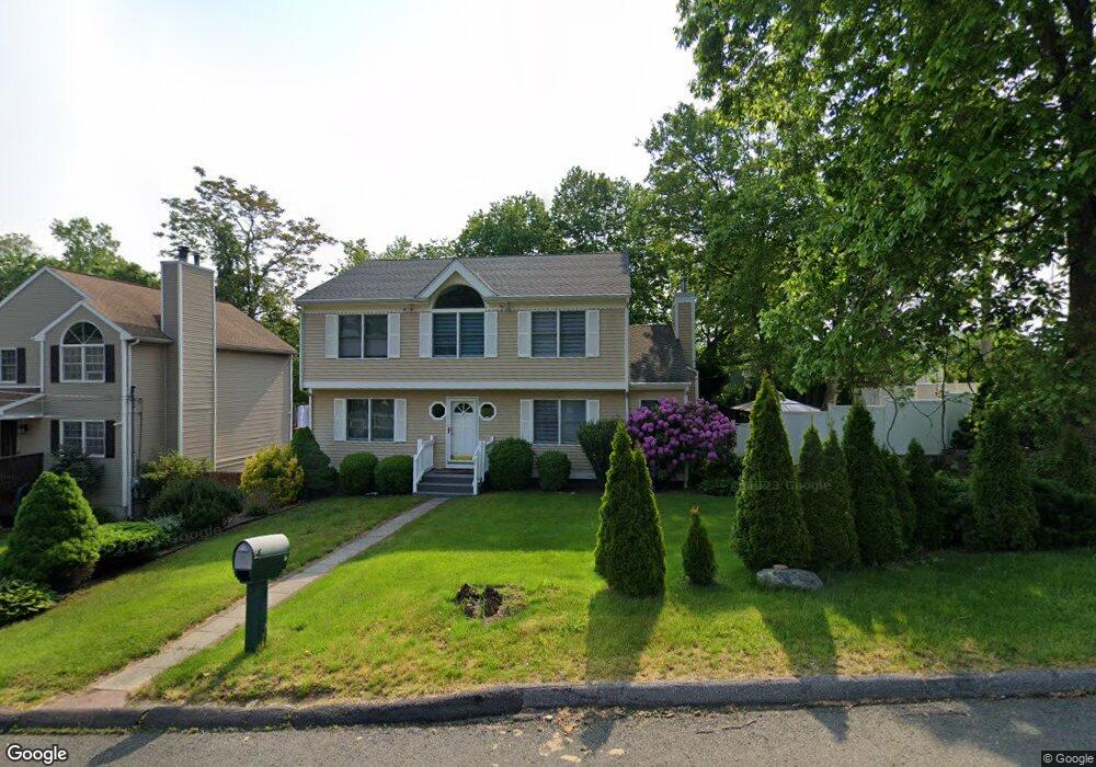4 Marshall Ave, Trumbull, CT 06611 - photo 1