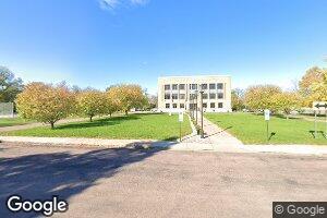 106 W Park Ave, Howard, SD 57349
