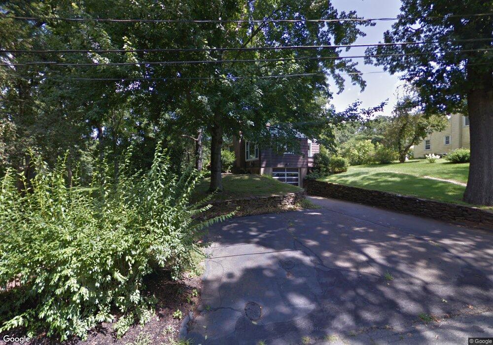 1 Oak Ridge Dr, Cromwell, CT 06416 - photo 1