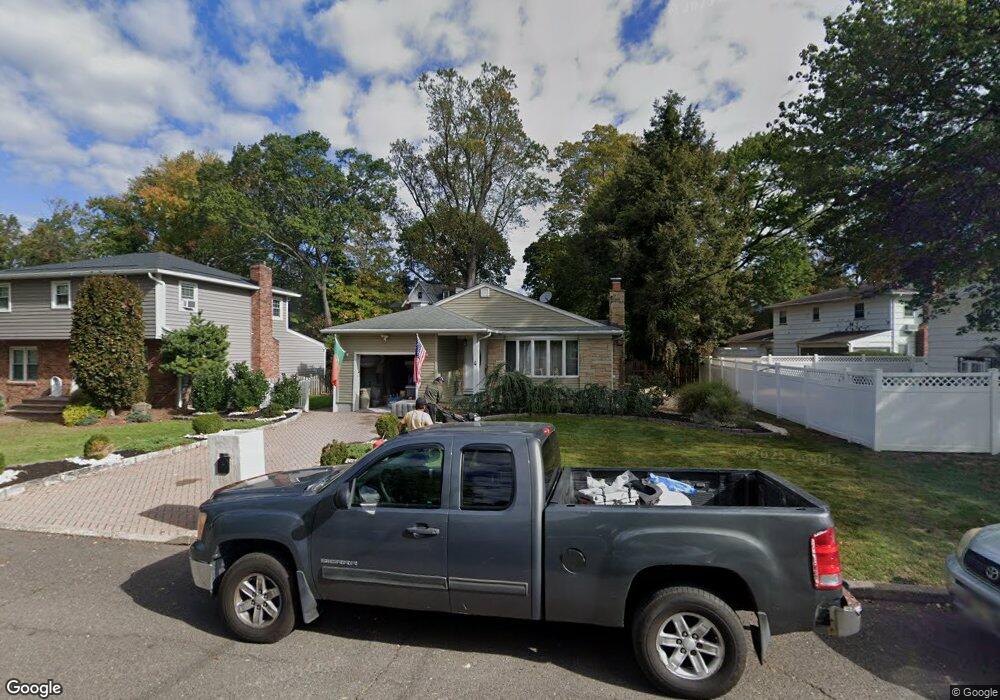 4 Azalea Ct, North Plainfield, NJ 07060 - photo 1