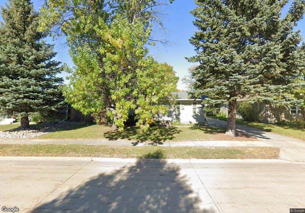 2618 Crescent Dr, Grand Forks, ND 58201 - photo 1